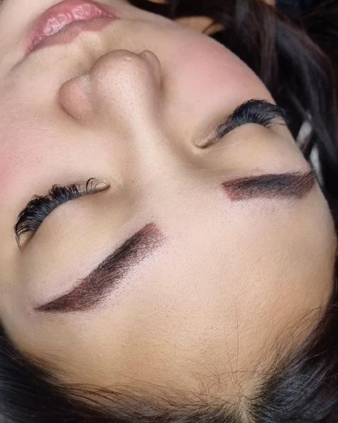 À Thieux | MicroBlading / Shading | Les meilleures esthéticiennes