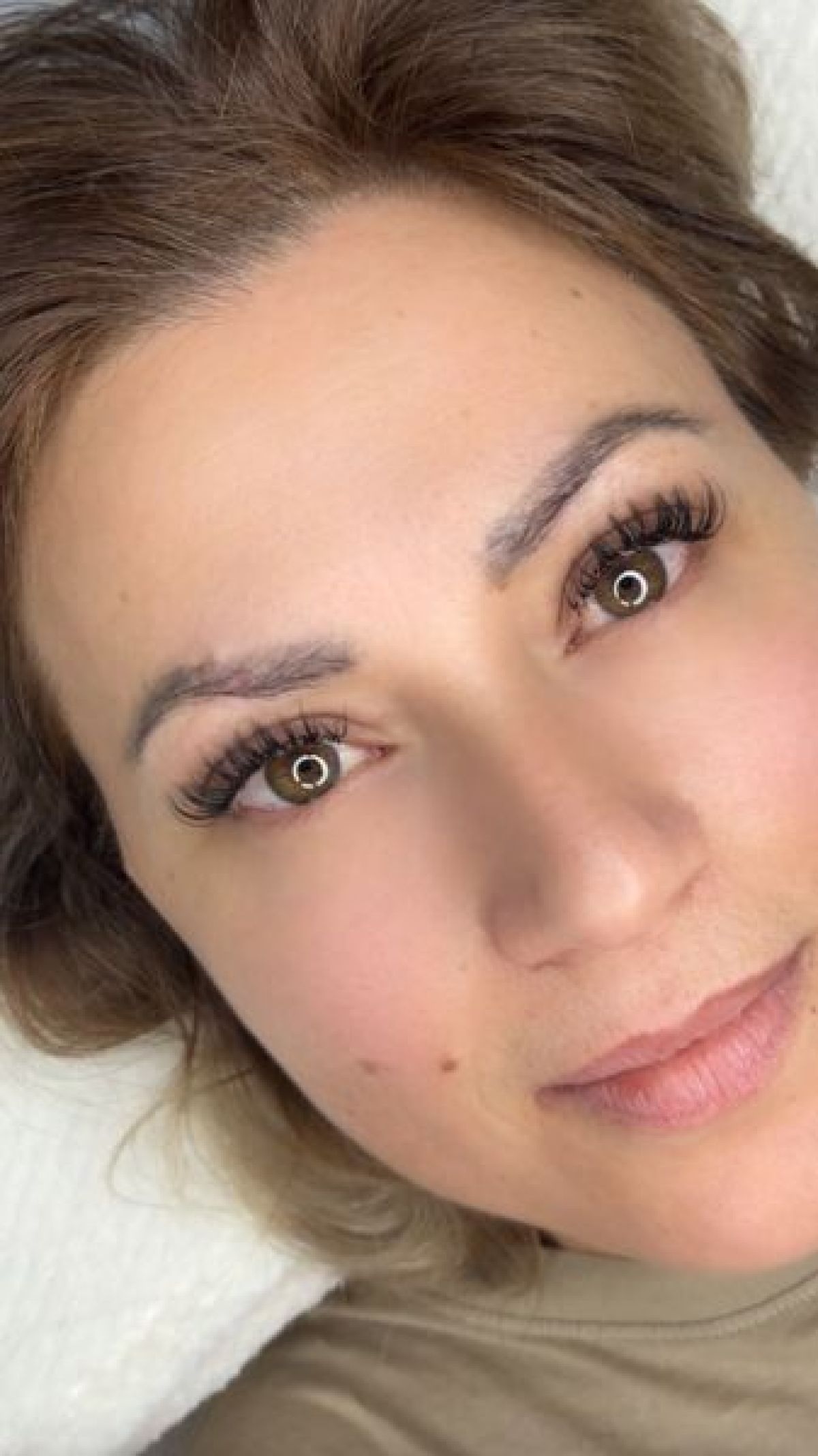 Extension de cils à Chambéry (73) Par Gabriela - Estheca