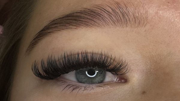 À Nice | Extension de cils | Les meilleures esthéticiennes
