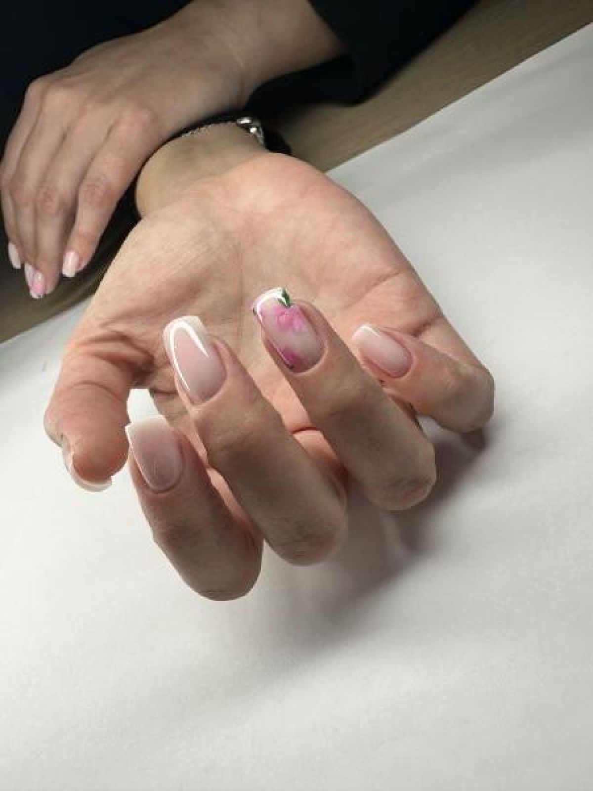 Prothésiste ongulaire à Strasbourg (67) Par Lobna - Estheca