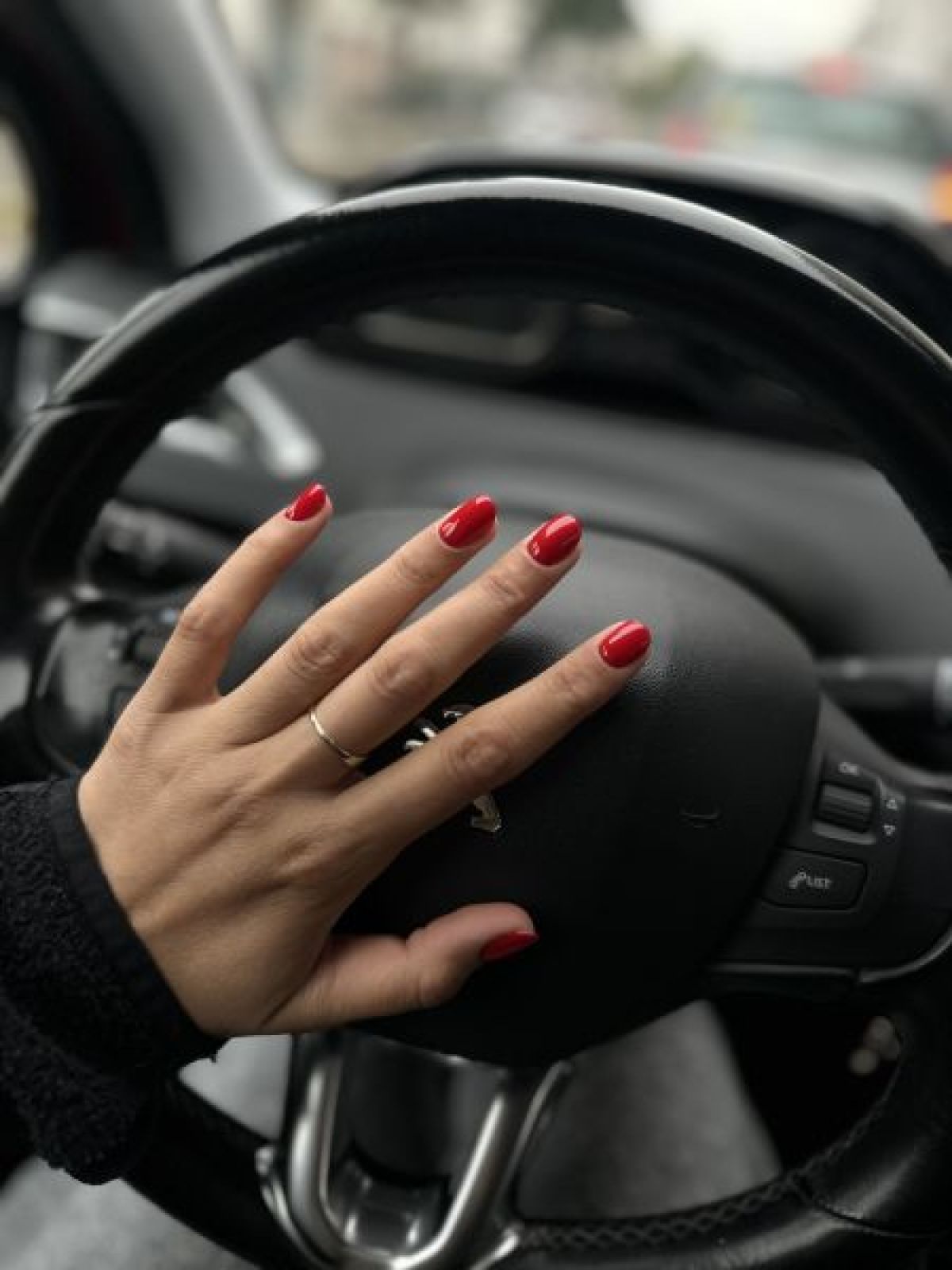 Manucure Russe - Pose Gel ou VSP à Strasbourg (67) Par Lobna - Estheca