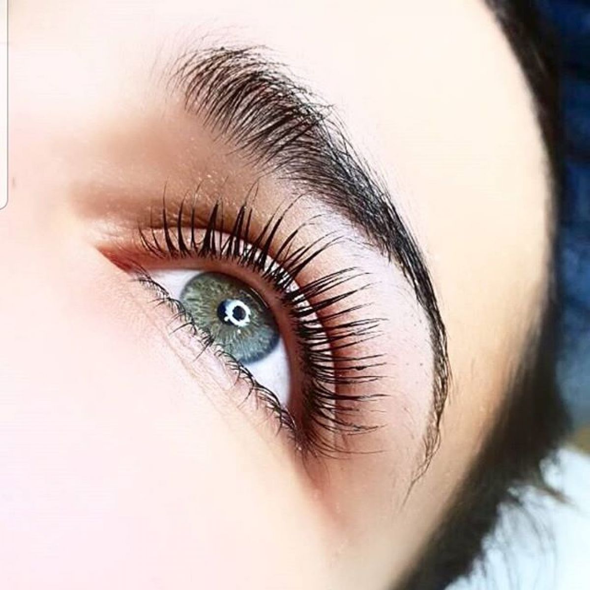 Extensions de cils à Boulogne-Billancourt (92) Par Vanessa - Estheca