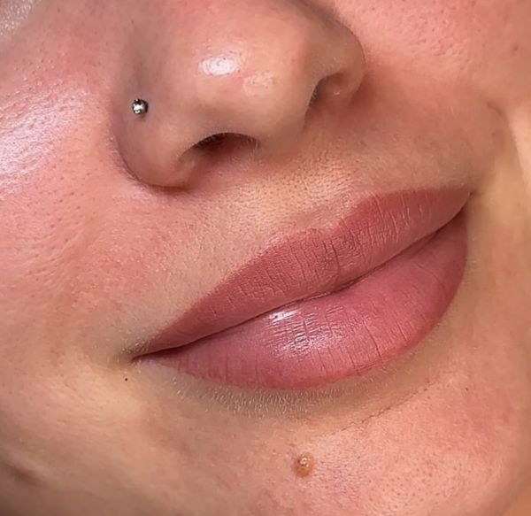 À Claye-Souilly | Maquillage permanent (Candy lips lèvres) | Les meilleures esthéticiennes