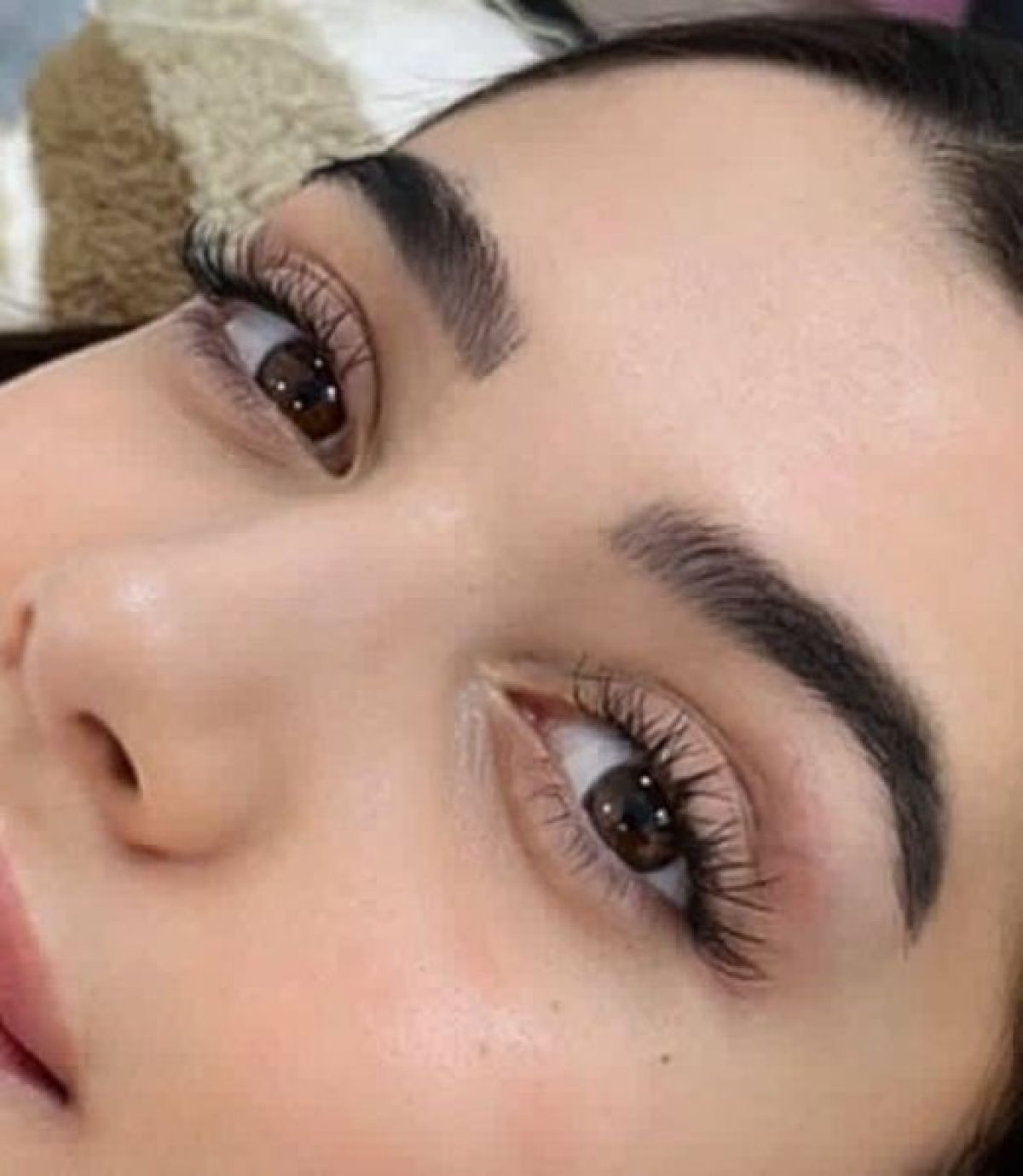 Extension de cils à Argenteuil (95) Par Kenza - Estheca