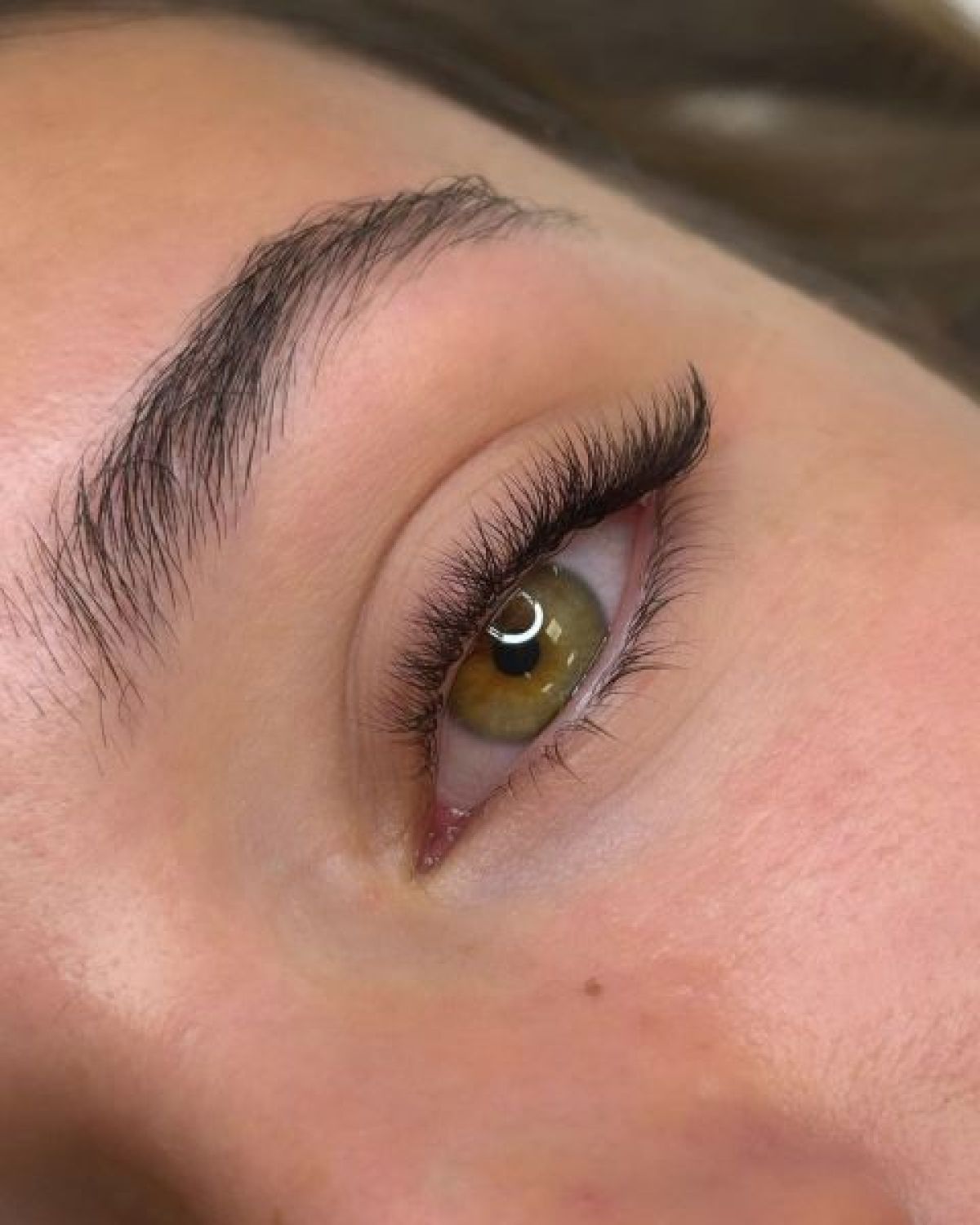 Extension de cils à Brunoy (91) Par Noémie - Estheca