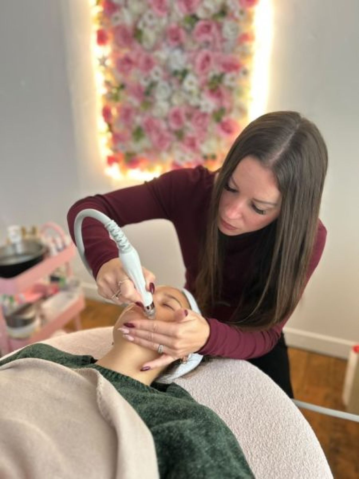 Soin du visage aquafacial à Crisenoy (77) Par Audrey - Estheca