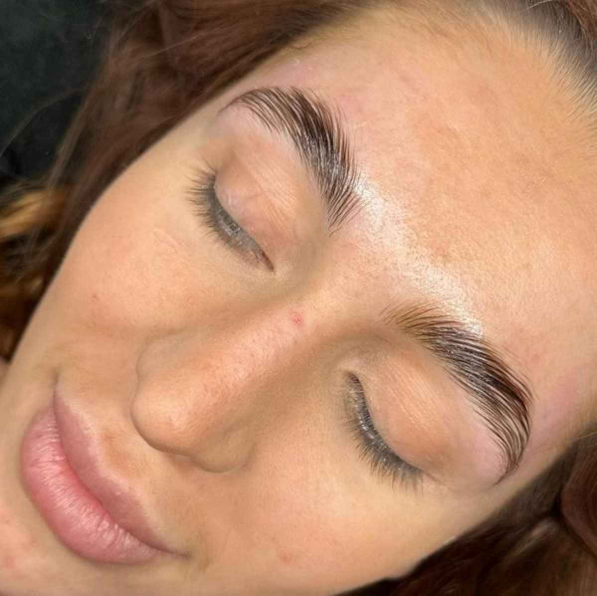 BrowLift (rehaussement de sourcils)  à Marignane (13) Par Manon - Estheca