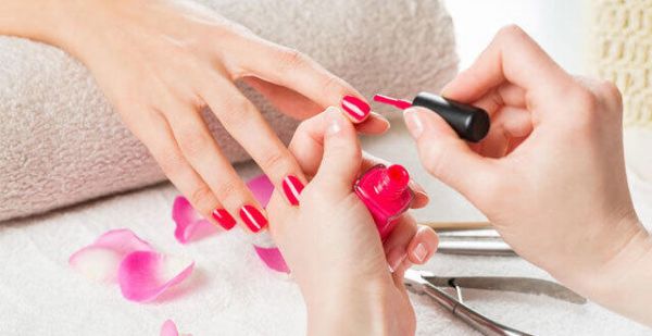 À Rillieux-la-Pape | Onglerie | Les meilleures esthéticiennes