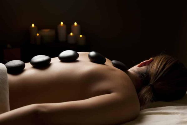 À Neuilly-Plaisance | Massage aux pierres chaudes | Les meilleures esthéticiennes