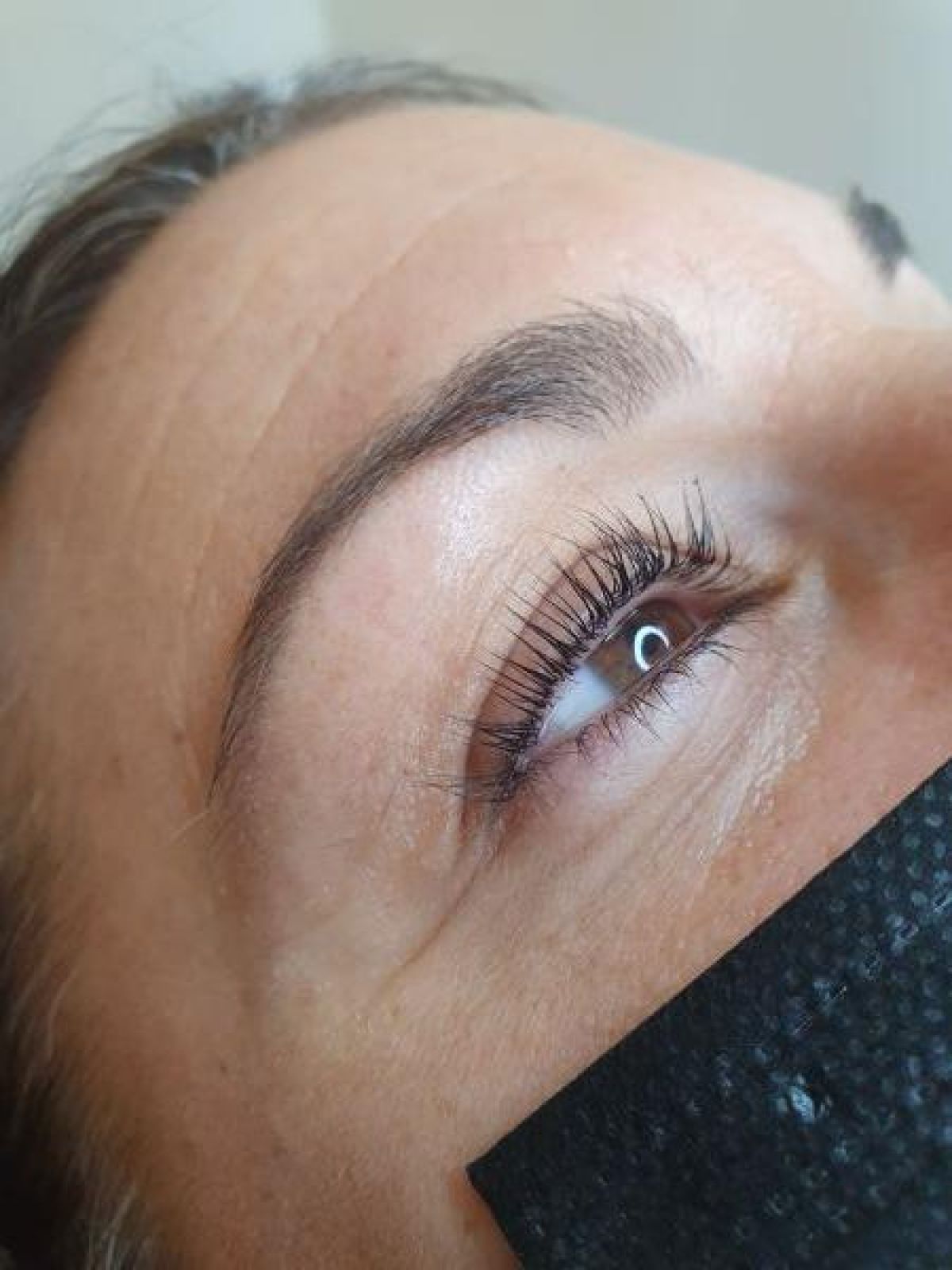 Rehaussement de cils à Montpellier (34) Par Sarra - Estheca