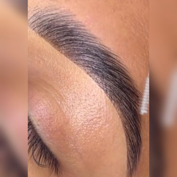 À Chanteloup-les-Vignes | Brow lift (rehaussement de sourcils) | Les meilleures esthéticiennes
