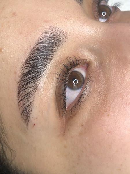 À Conflans-Sainte-Honorine | Brow lift (rehaussement de sourcils) | Les meilleures esthéticiennes