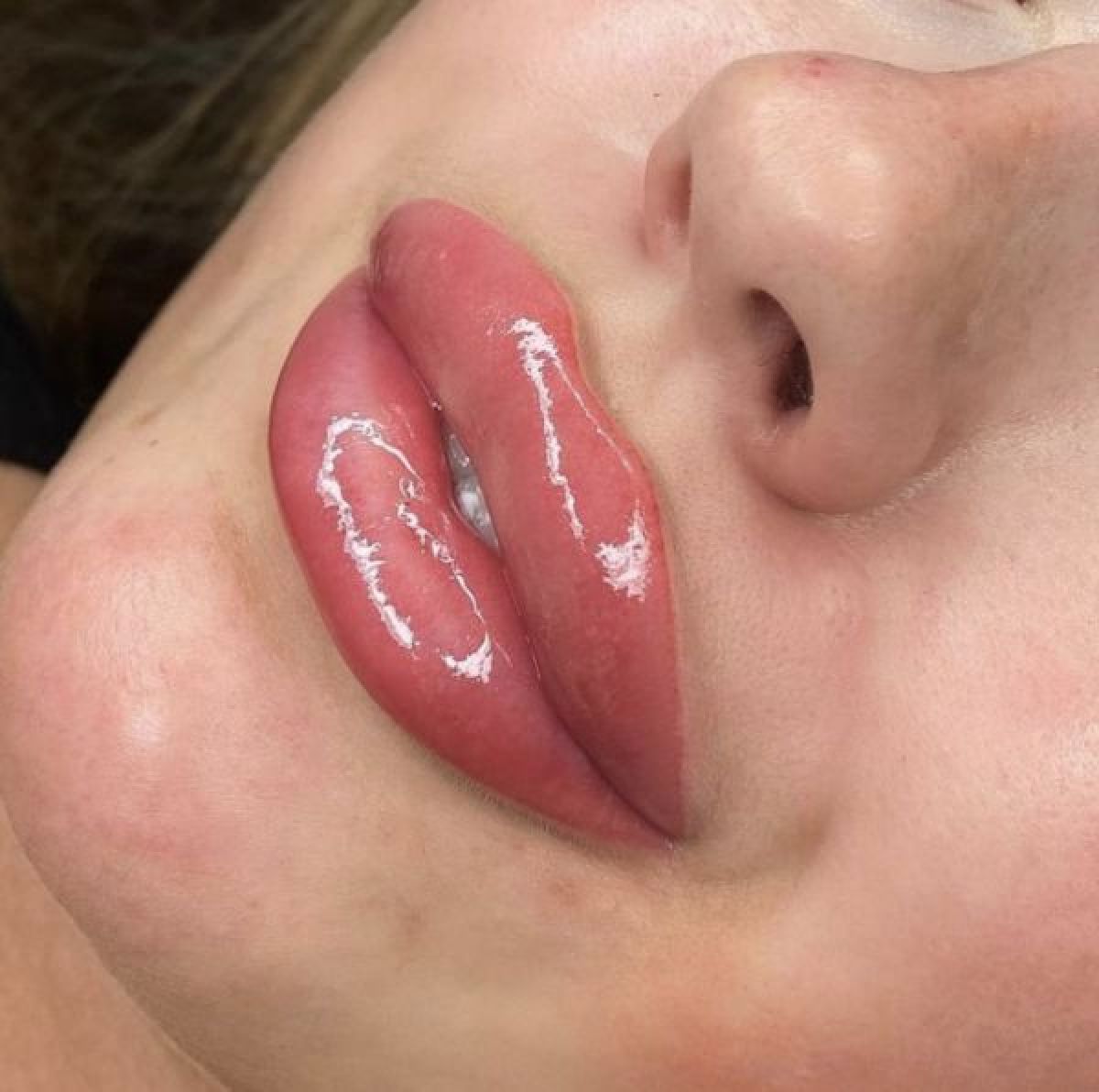 Maquillage permanent lèvres à Lormont (33) Par Rokaya - Estheca