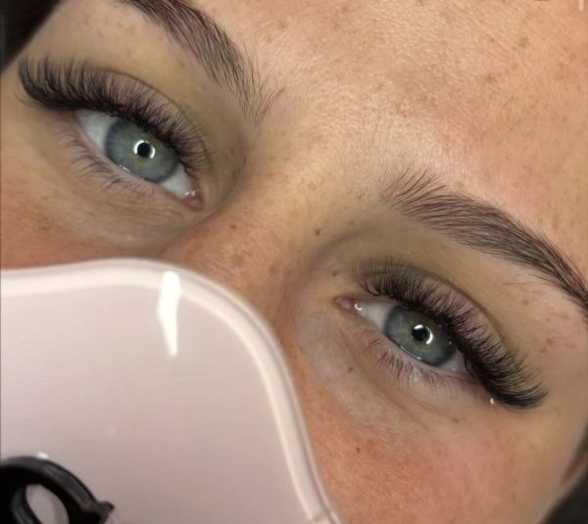 Extension de cils à Tremblay-en-France (93) Par Fatima - Estheca