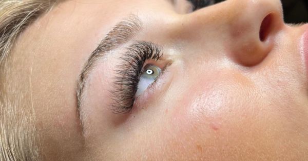 À Beaucaire | Extension de cils | Les meilleures esthéticiennes