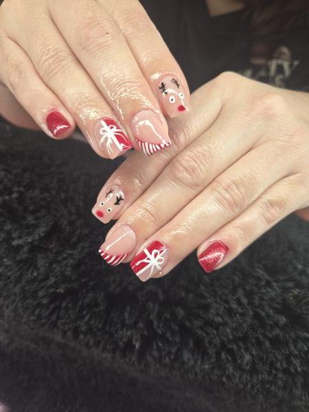 À Dammarie | Manucure / Semi-permanent / Chablon | Les meilleures esthéticiennes