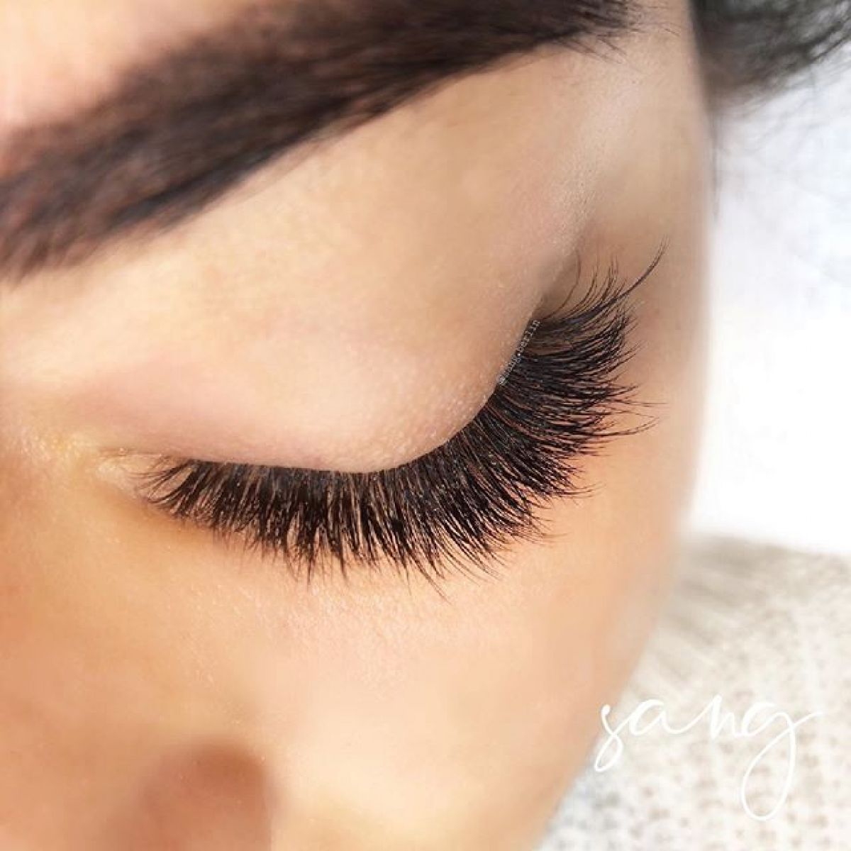 Extensions de cils à Thouaré-sur-Loire (44) Par Emilie - Estheca