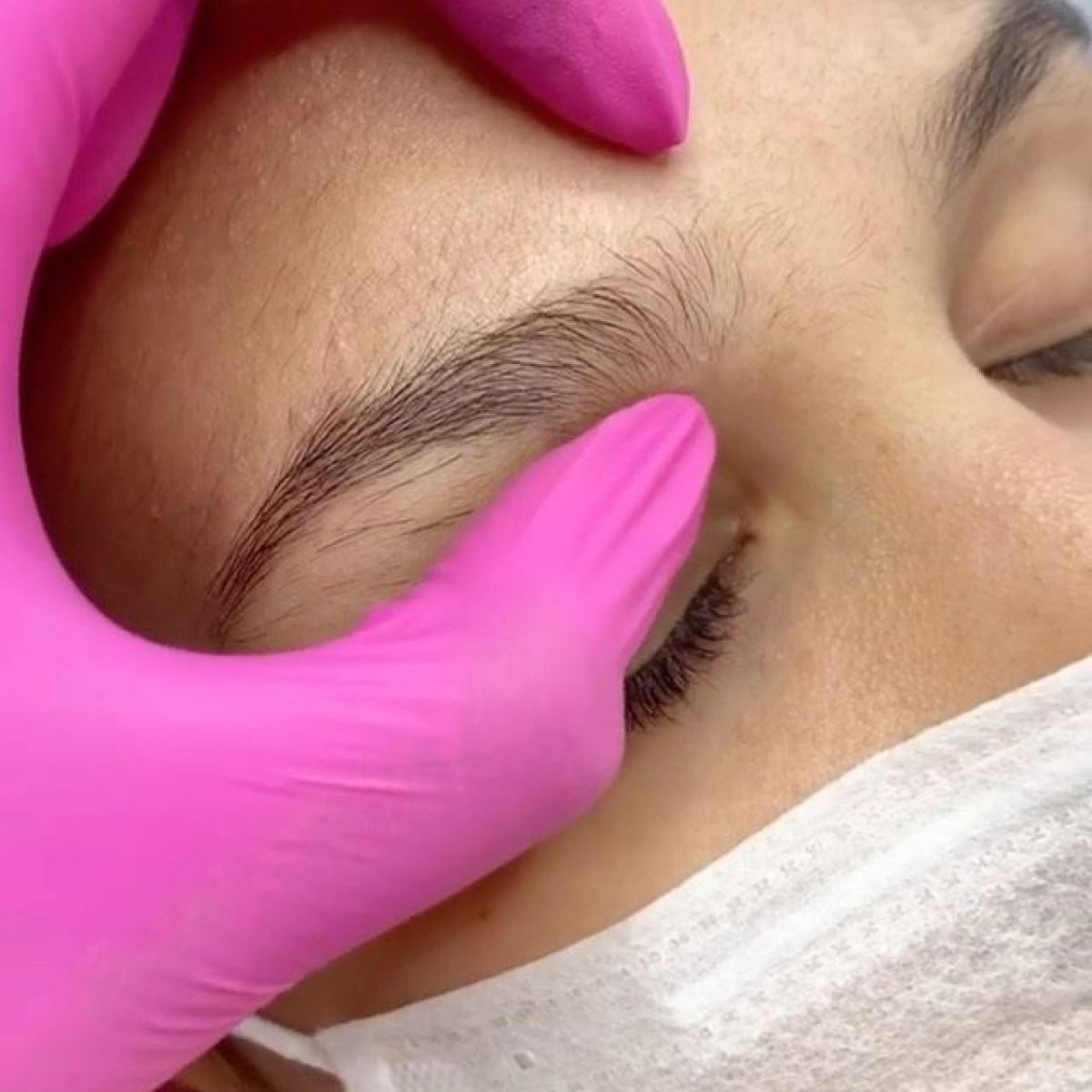 MicroBlading sourcils à Villeurbanne (69) Par Cassandra - Estheca