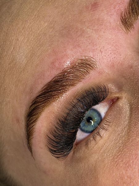 À Oignies | Browlift | Les meilleures esthéticiennes
