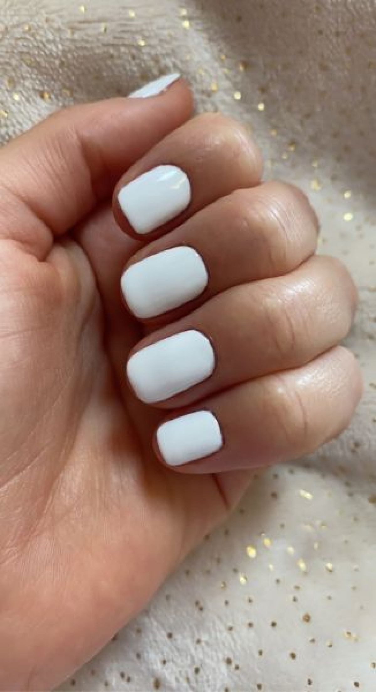 Manucure / Semi-permanent  à La Muraz (74) Par Alyssia - Estheca