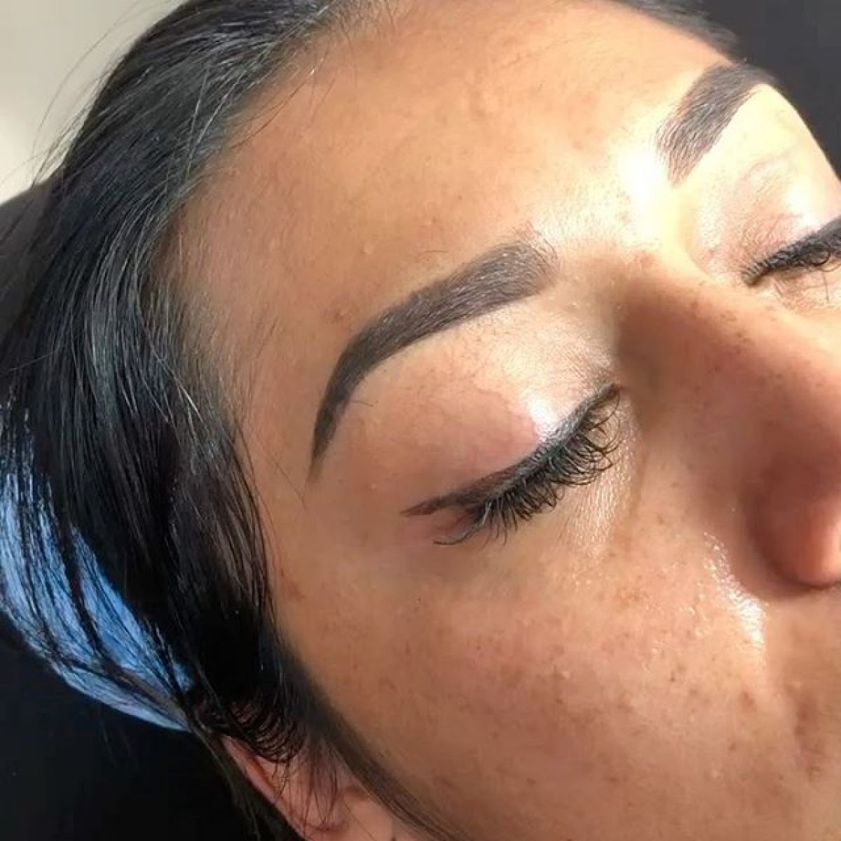 MicroBlading sourcils à Sens (89) Par Julie - Estheca