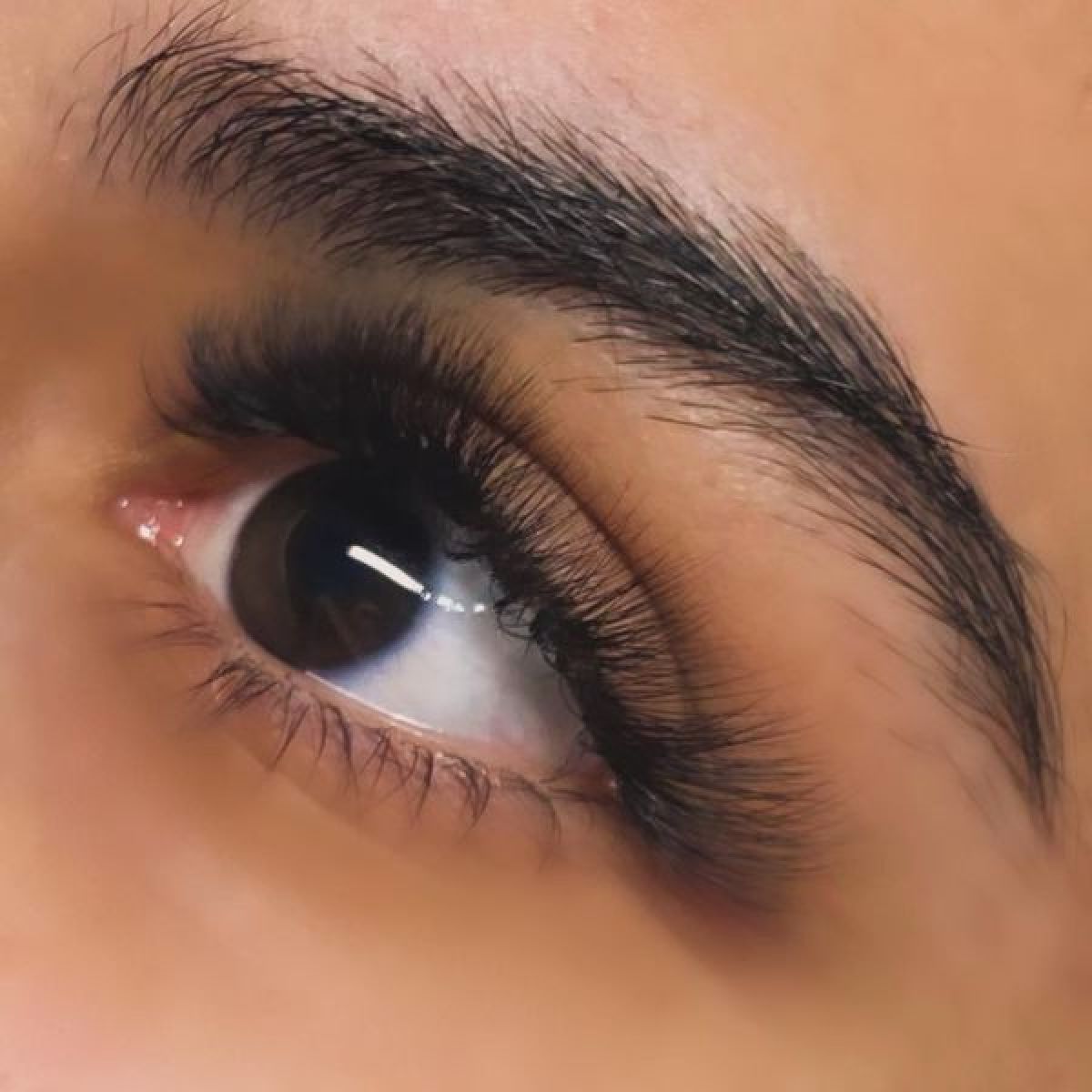 Extension de cils à Thonon-les-Bains (74) Par Célia - Estheca