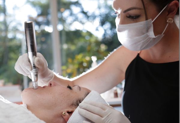À Valenciennes | Formation MicroNeedling BB Glow | Les meilleures esthéticiennes